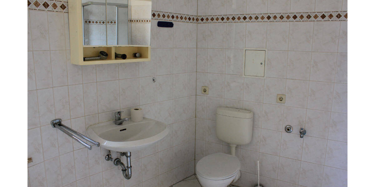 Etagenwohnung Reichenbach/V. Reichenbach - 2 Zimmer, 57 m&sup2;, 20.000&euro; | Angebot:26157452