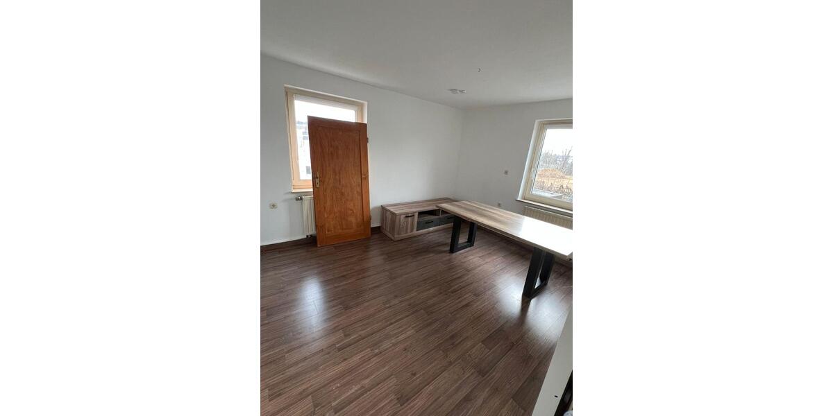 Maisonettenwohnung Oberkotzau - 7 Zimmer, 127 m&sup2;, 890&euro; | Angebot:26546252