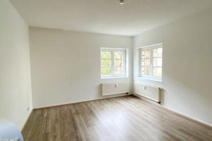 Wohnung Plauen Alt Chrieschwitz - 3 Zimmer, 73 m&sup2;, 400&euro; | Angebot:25991280