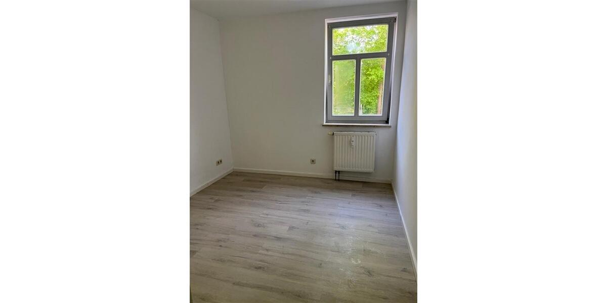 Erdgeschoßwohnung Reichenbach im Vogtland - 2 Zimmer, 38 m&sup2;, 210&euro; | Angebot:25872492