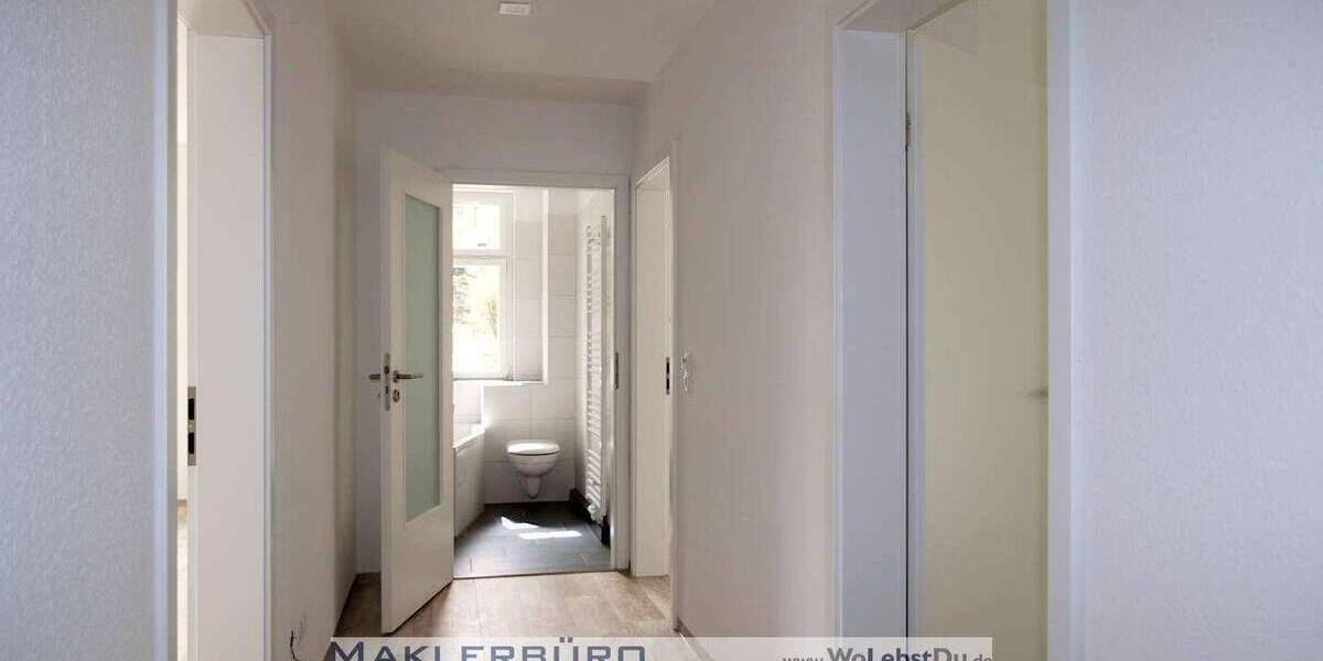 Etagenwohnung Greiz - 3 Zimmer, 82 m&sup2;, 599&euro; | Angebot:25678434