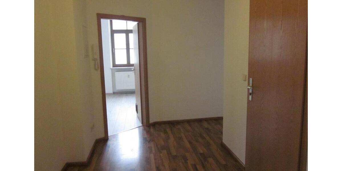 Etagenwohnung Oelsnitz (Vogtland) - 3 Zimmer, 75 m&sup2;, 360&euro; | Angebot:25590371