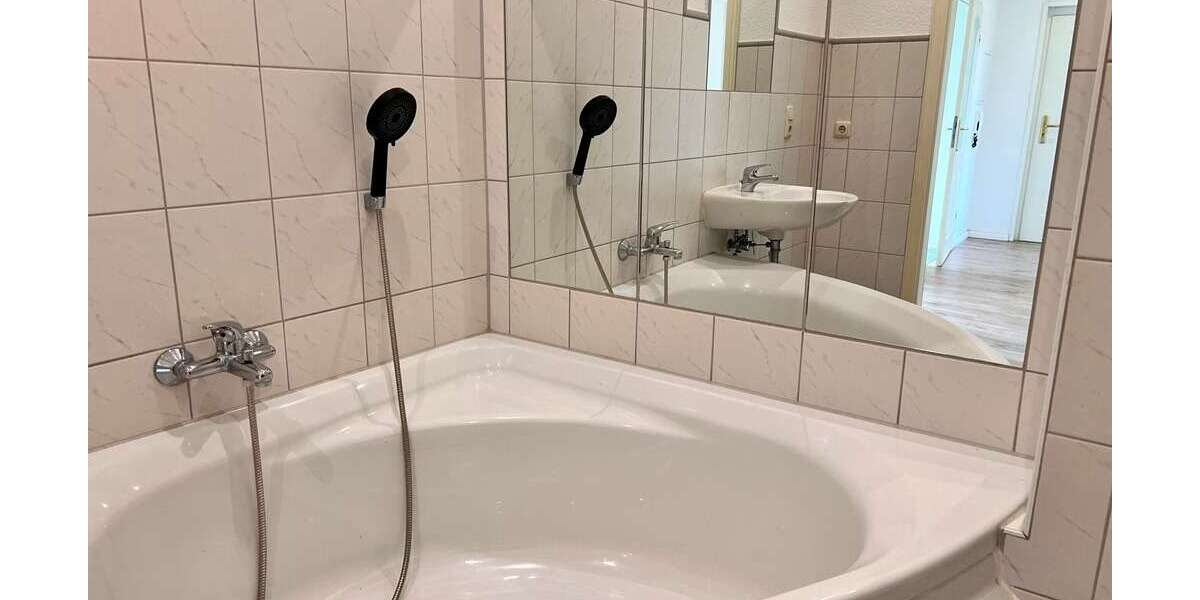 Etagenwohnung Reichenbach Friesen - 3 Zimmer, 62 m&sup2;, 300&euro; | Angebot:25929341