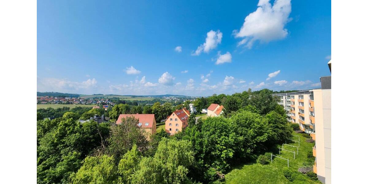 Etagenwohnung Reichenbach im Vogtland - 4 Zimmer, 69 m&sup2;, 320&euro; | Angebot:25989858