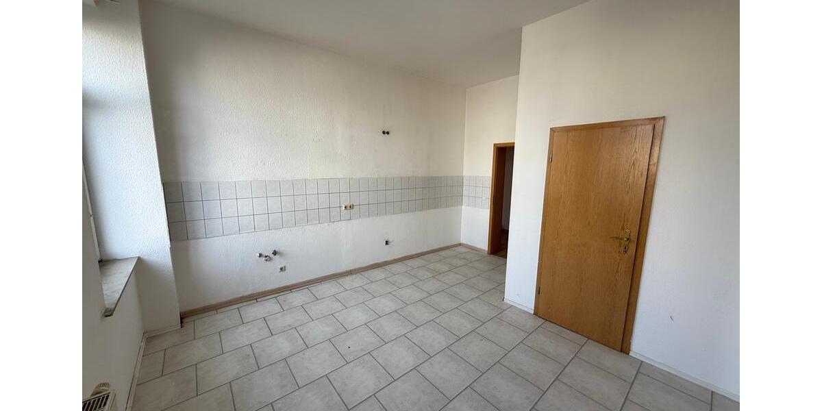 Etagenwohnung Plauen - 3 Zimmer, 96 m&sup2;, 480&euro; | Angebot:25887081