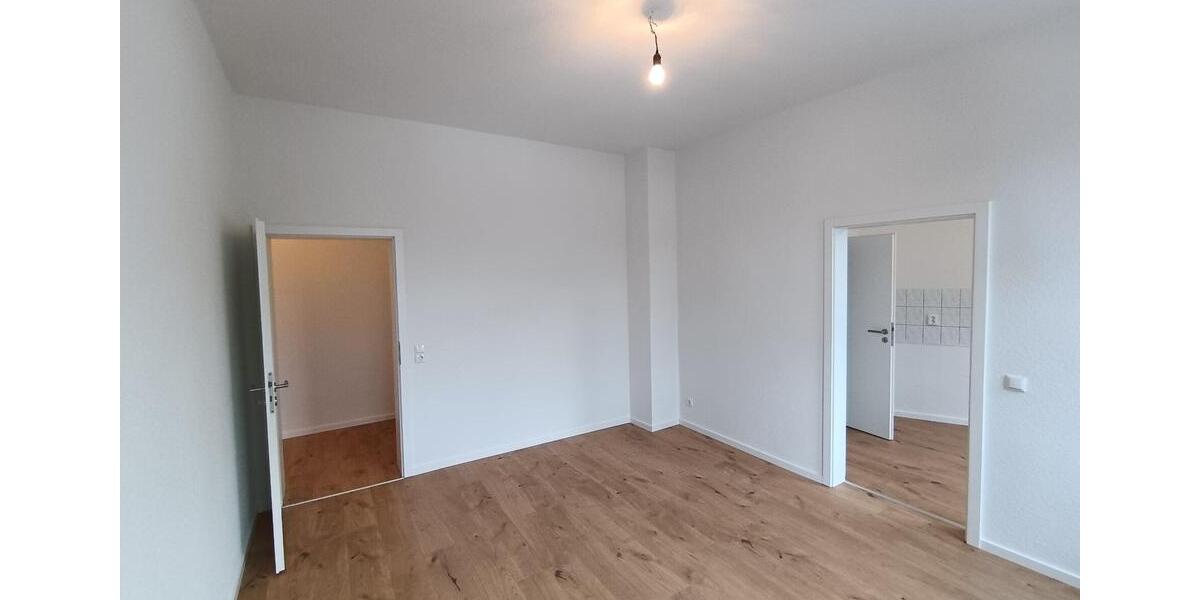Etagenwohnung Reichenbach im Vogtland - 3 Zimmer, 67 m&sup2;, 400&euro; | Angebot:25217564
