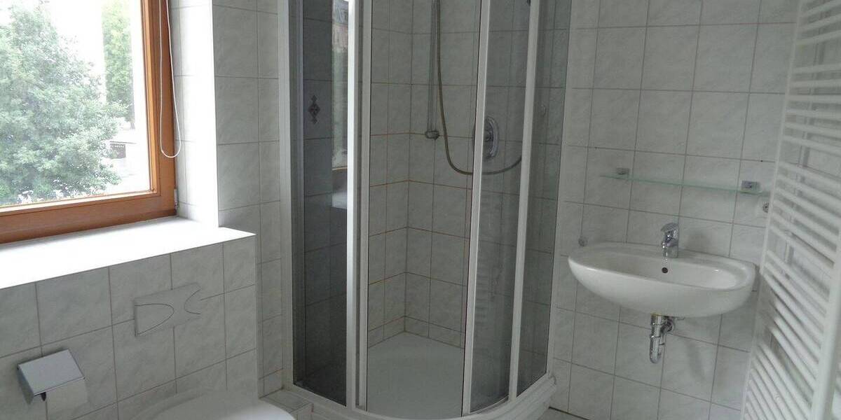 Etagenwohnung Plauen Westend - 3 Zimmer, 81 m&sup2;, 535&euro; | Angebot:26740399