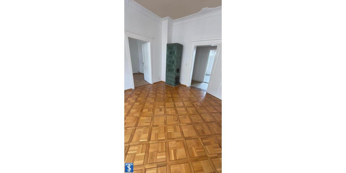 Etagenwohnung Plauen Bahnhofsvorstadt - 4 Zimmer, 105 m&sup2;, 600&euro; | Angebot:20200948