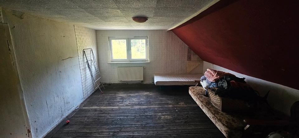 Einfamilienhaus Oelsnitz (Vogtland) - 5 Zimmer, 120 m&sup2;, 60.000&euro; | Angebot:26366905
