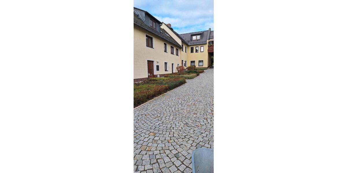 Erdgeschoßwohnung Greiz - 2 Zimmer, 45 m&sup2;, 390&euro; | Angebot:25858370