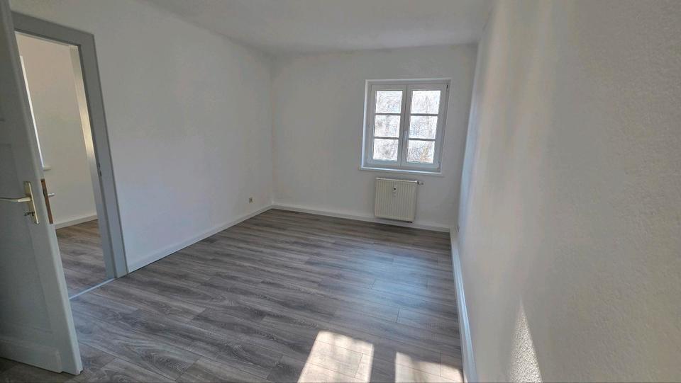 Etagenwohnung Plauen Alt Chrieschwitz - 3.5 Zimmer, 70 m&sup2;, 600&euro; | Angebot:25267378