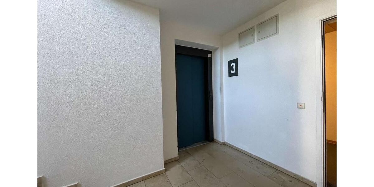 Dachgeschoßwohnung Klingenthal - 4 Zimmer, 146 m&sup2;, 740&euro; | Angebot:26547170