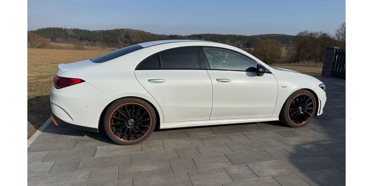 Mercedes-Benz CLA 220 128.000 km 25.900 &euro; Füssen 87629