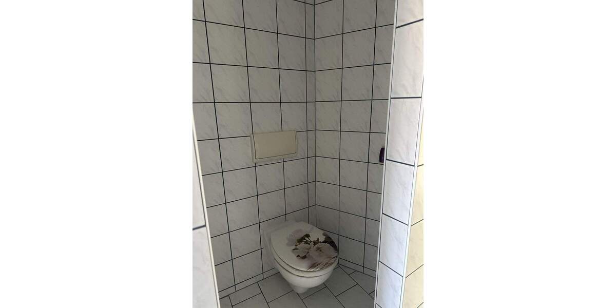 Etagenwohnung Auerbach/Vogtland Auerbach - 3 Zimmer, 101 m&sup2;, 84.000&euro; | Angebot:25837765