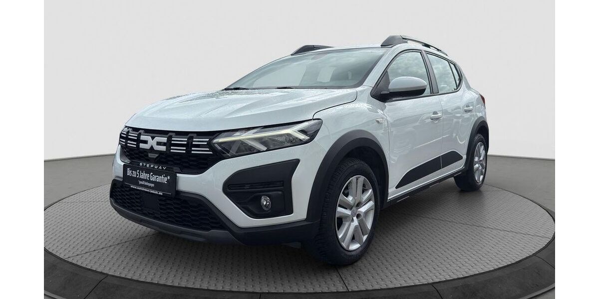 Dacia Sandero 27.734 km 14.997 &euro; Neustadt 08223