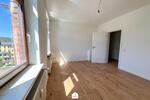 Dachgeschoßwohnung Greiz - 4 Zimmer, 83 m&sup2;, 495&euro; | Angebot:26476621