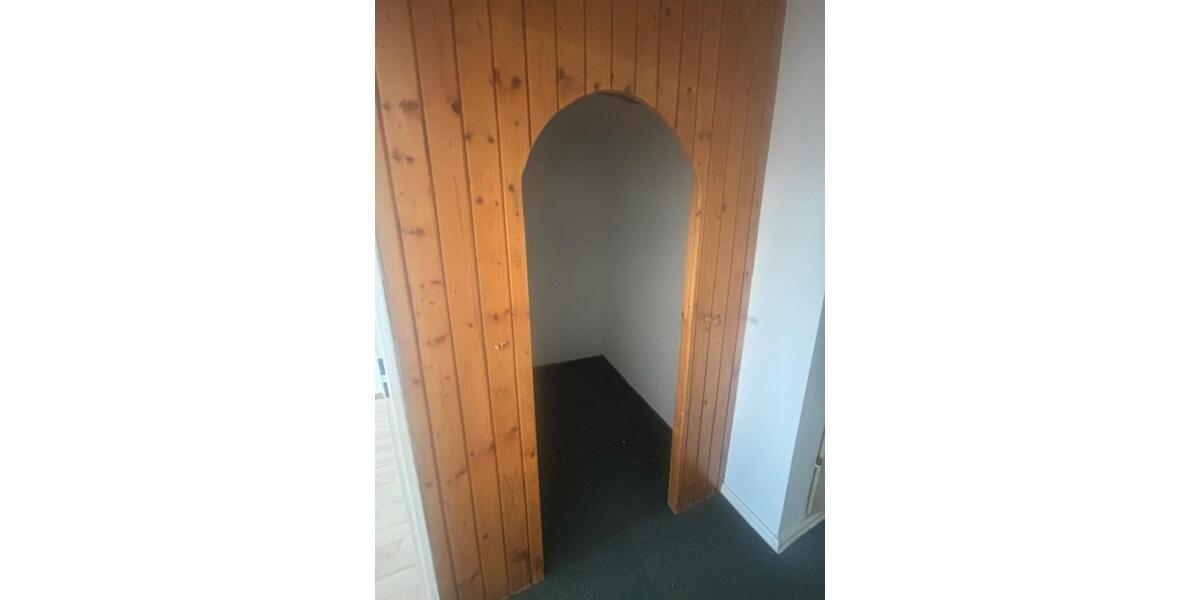 Etagenwohnung Ellefeld - 2 Zimmer, 59 m&sup2;, 250&euro; | Angebot:21811067