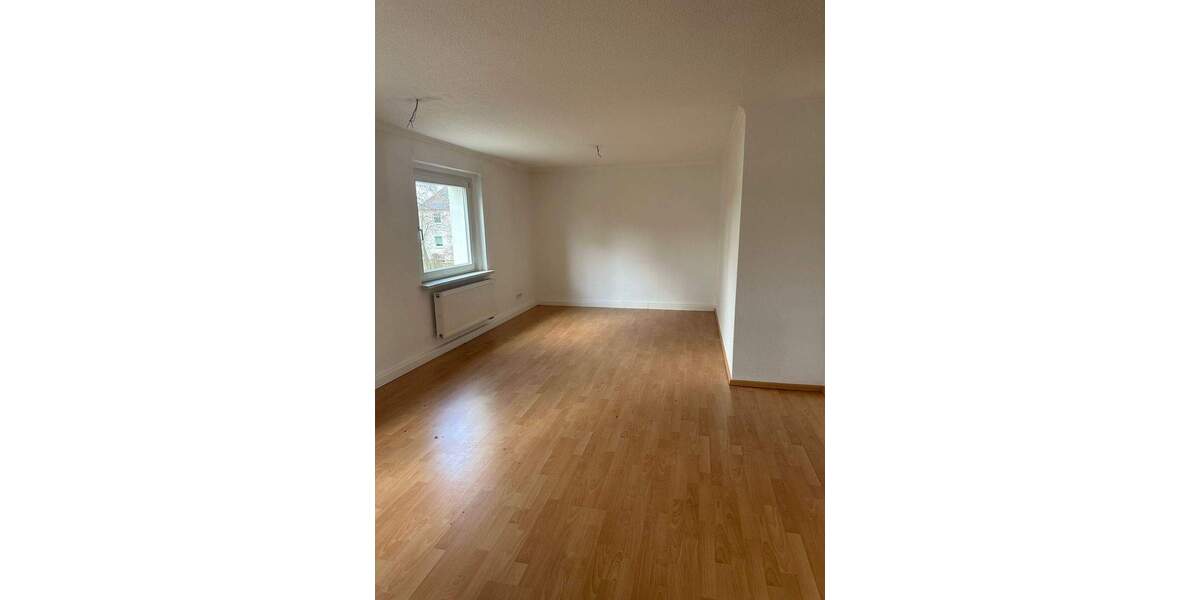 Etagenwohnung Netzschkau - 2 Zimmer, 54 m&sup2;, 272&euro; | Angebot:25898194