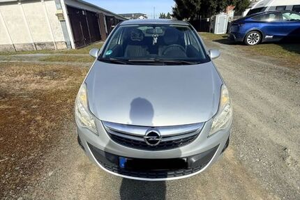 Opel Corsa 182.000 km 3.800 &euro; Oelsnitz 08606