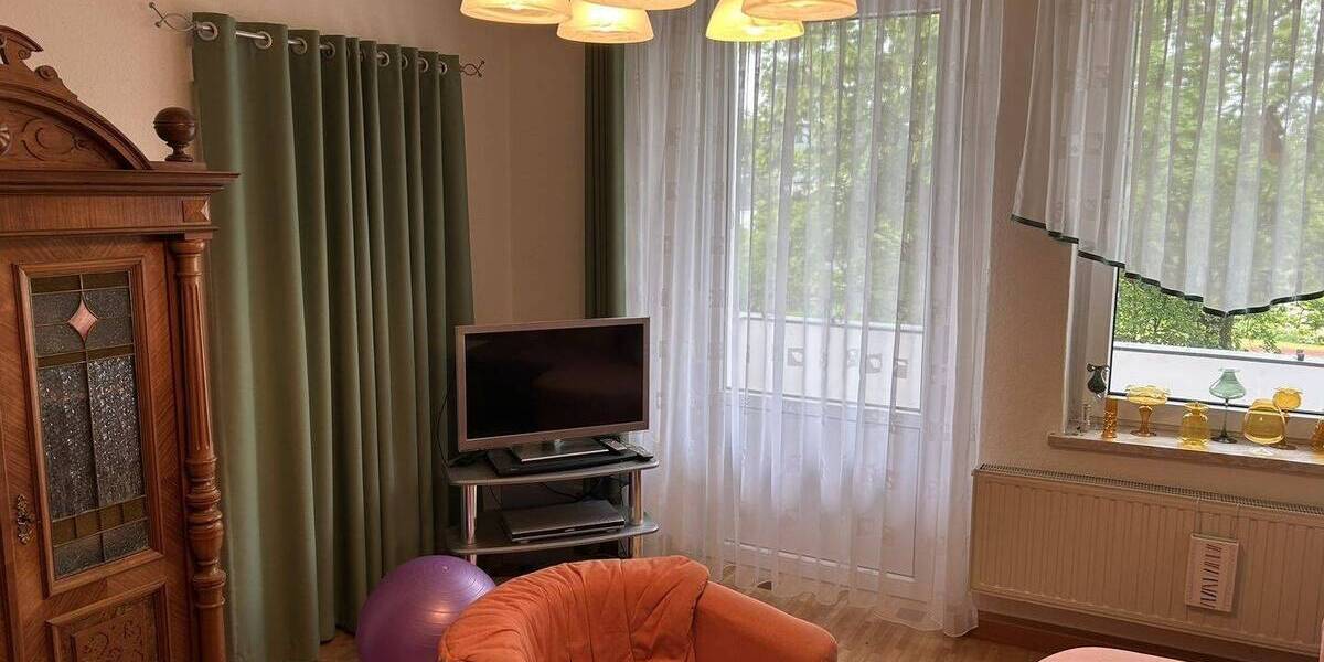 Etagenwohnung Rodewisch - 4 Zimmer, 92 m&sup2;, 89.000&euro; | Angebot:25686156