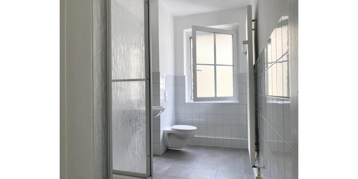 Etagenwohnung Plauen - 2 Zimmer, 61 m&sup2;, 336&euro; | Angebot:24877905