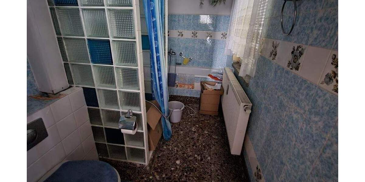 Mehrfamilienhaus, Wohnhaus Pausa-Mühltroff Pausa - 1 Zimmer, 250 m&sup2;, 30.000&euro; | Angebot:25774884