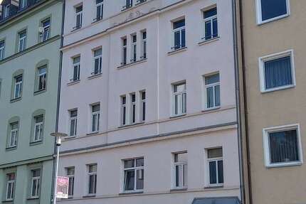 Wohnung Plauen Neundorfer Vorstadt - 3 Zimmer, 70 m&sup2;, 365&euro; | Angebot:25980152