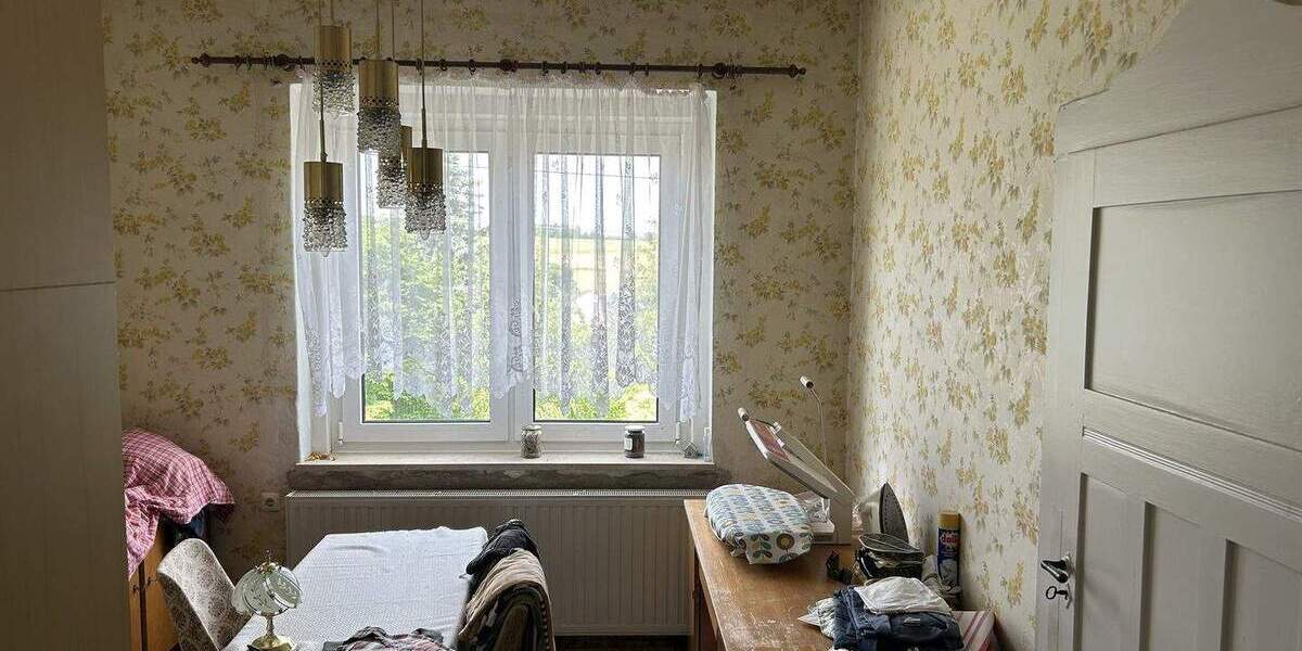 Mehrfamilienhaus, Wohnhaus Auerbach Rempesgrün - 1 Zimmer, 160 m&sup2;, 80.000&euro; | Angebot:25686119