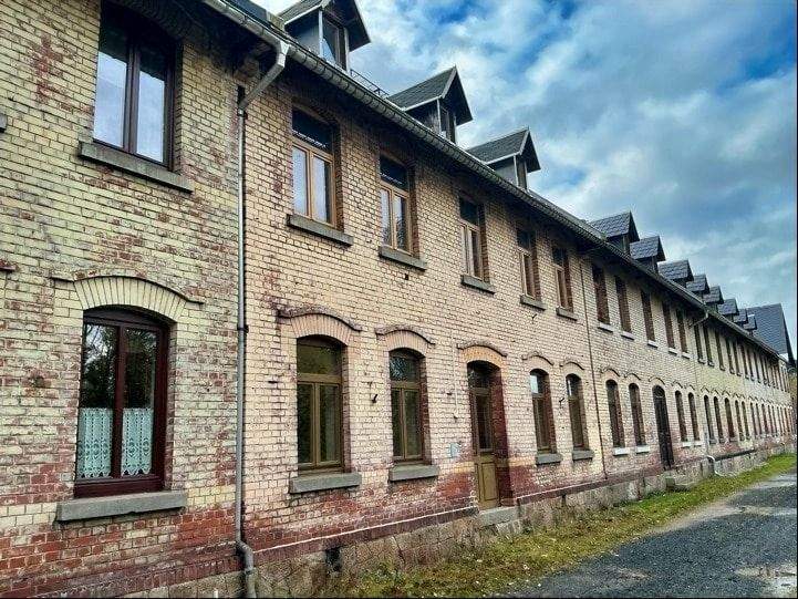 Reihenmittelhaus Muldenhammer Tannenbergsthal - 6 Zimmer, 170 m&sup2;, 87.000&euro; | Angebot:25662154