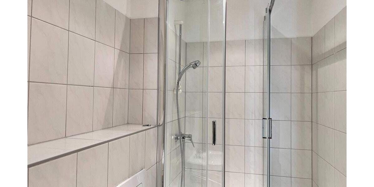 Etagenwohnung Plauen Westend - 2 Zimmer, 42 m&sup2;, 216&euro; | Angebot:25736238